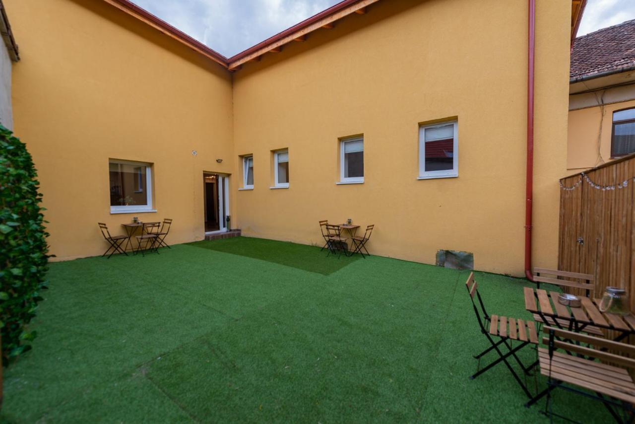Fernweh Haus Brasov Hotel Екстериор снимка