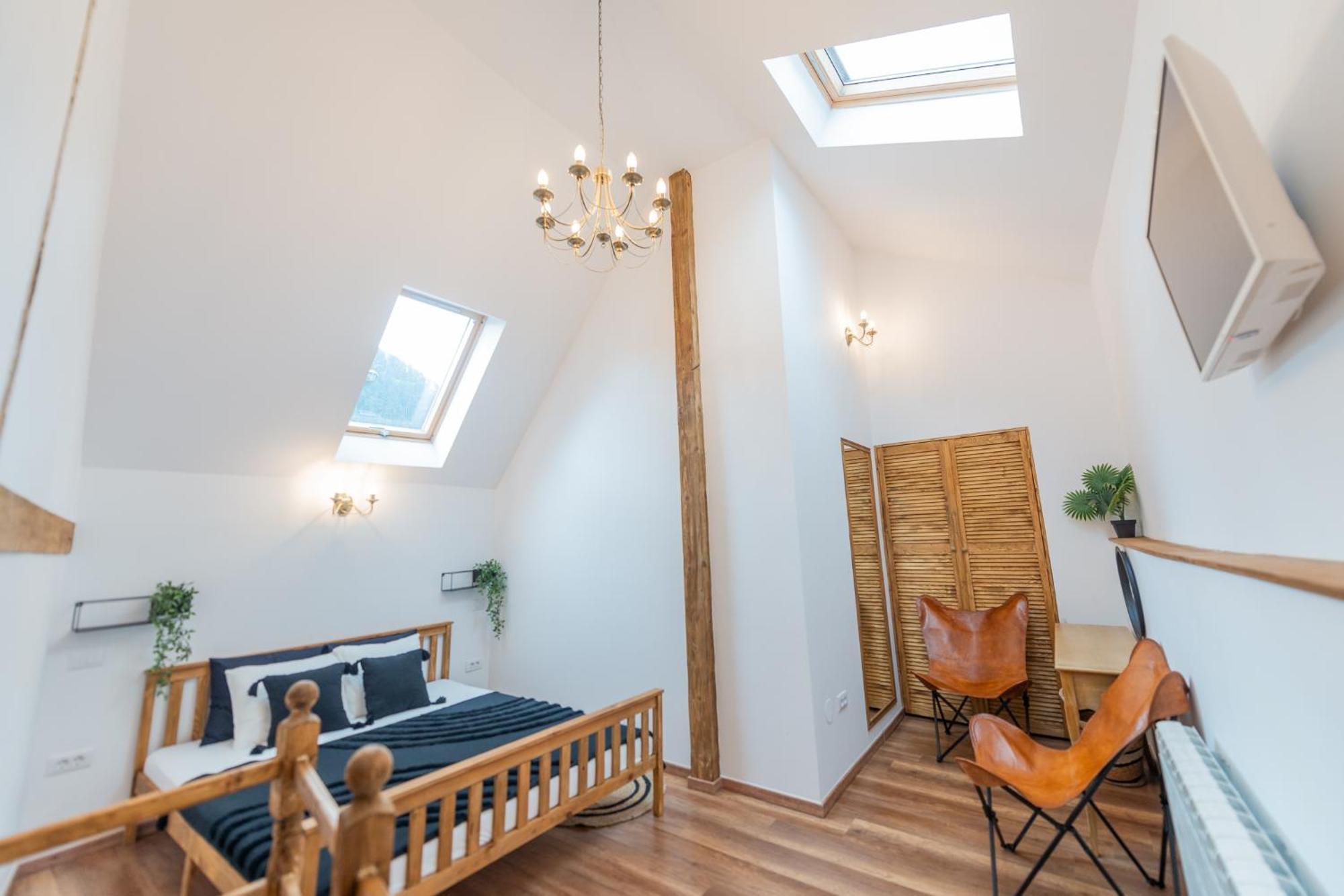 Fernweh Haus Brasov Hotel Стая снимка