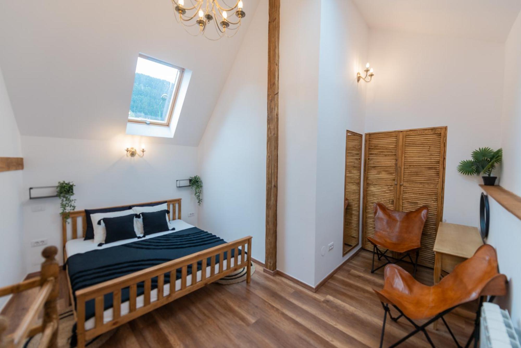 Fernweh Haus Brasov Hotel Стая снимка