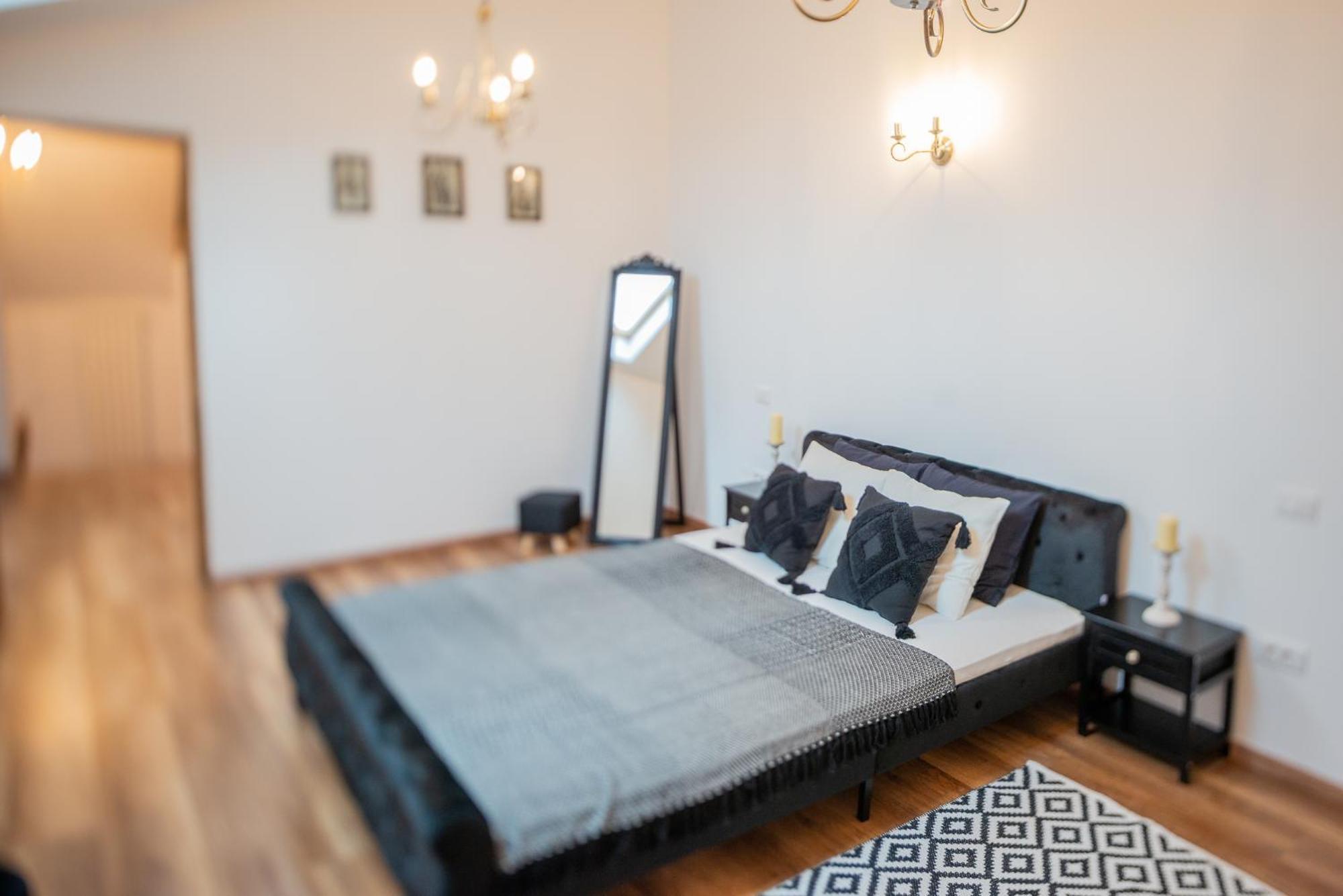 Fernweh Haus Brasov Hotel Стая снимка