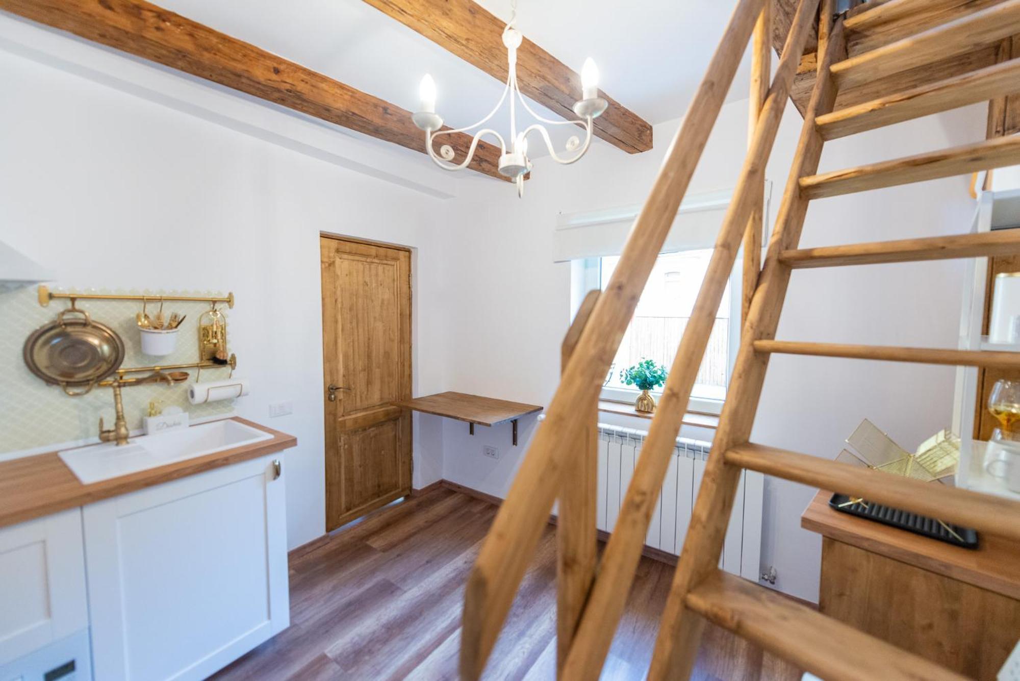 Fernweh Haus Brasov Hotel Стая снимка