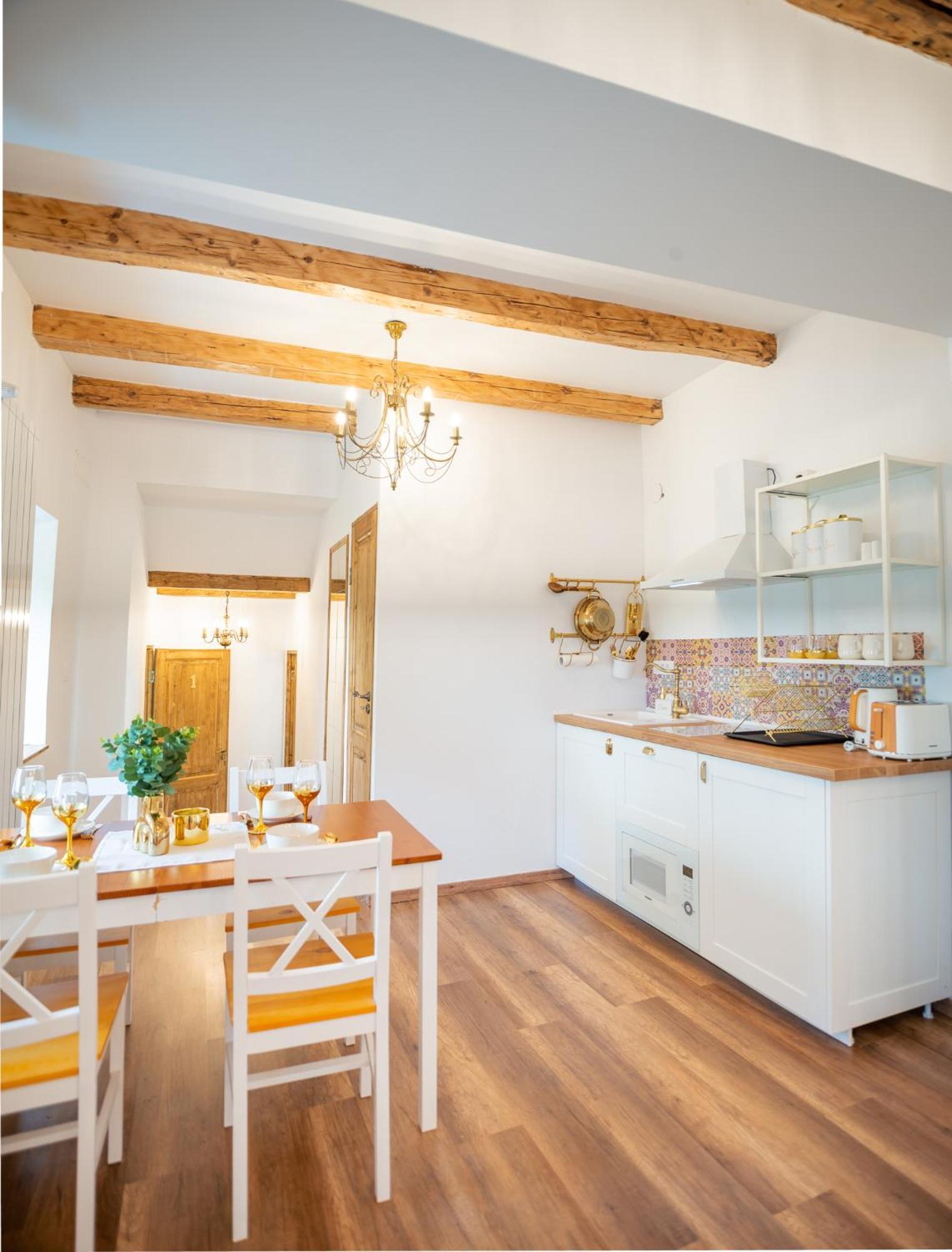 Fernweh Haus Brasov Hotel Стая снимка